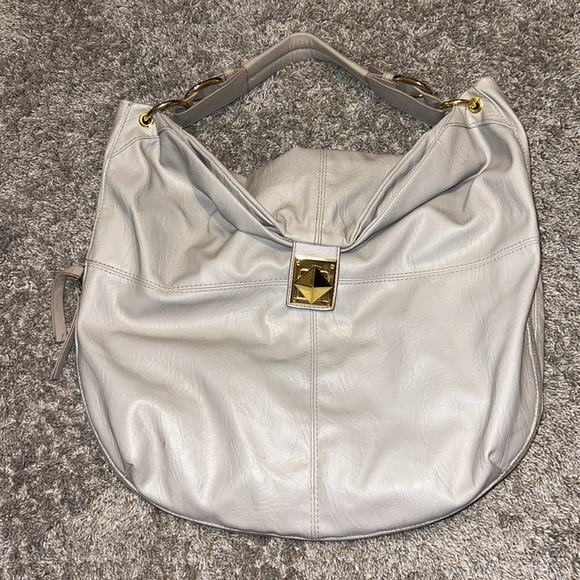 Vintage Mark. Avon Expandable Faux Leather Shoulder Bag - Picture 3 of 10